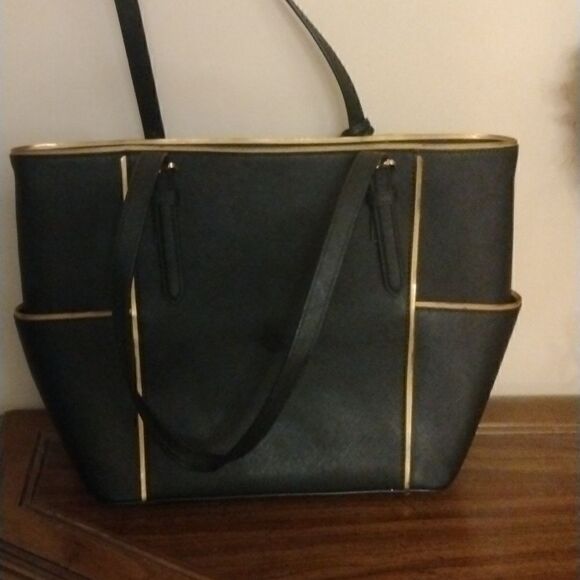 Michael Kors - Picture 4 of 7